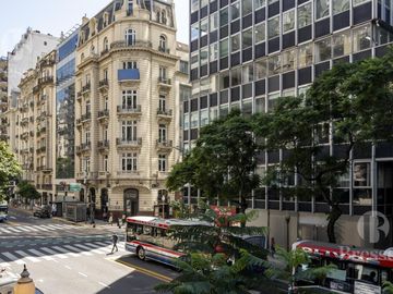 Monoambiente reciclado a estrenar en Retiro con baulera