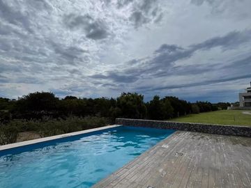 Departamento en  Alquiler Golf Costa Esmeralda