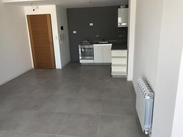 SANTILLI - H. YRIGOYEN 9161 14ºC - Lomas de Zamora Oeste