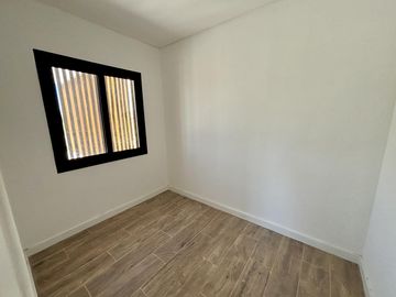 VENTA CASA SAN SEBASTIAN AREA 10 - 4 AMBIENTES