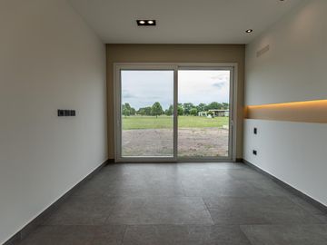 casa a estrenar a la venta en lujan Everlinks uf 210