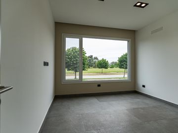 casa a estrenar a la venta en lujan Everlinks uf 210