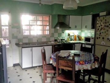 Casa  en venta 4 amb Florida Mitre/Este  Apto crédito