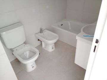 Gaona 1600  Departamento 3 ambientes   Venta  Caballito COCHERA INCLUIDA
