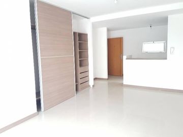 VENTA DEPTO 2 AMB  CON BALCON PISO 12 SOBRE JB JUSTO Y VERA APTO PROFESIONAL
