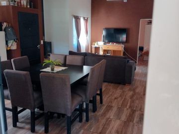 Casa en venta - 3 Dormitorios 3 Baños - 330Mts2 -  La Plata