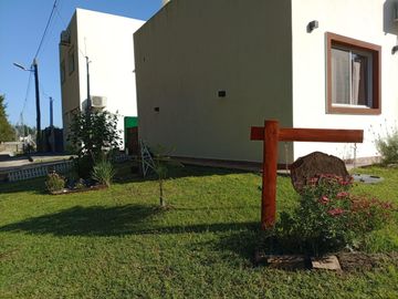 Casa en venta - 3 Dormitorios 3 Baños - 330Mts2 -  La Plata