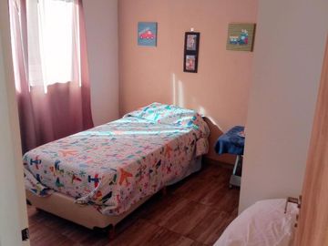 Casa en venta - 3 Dormitorios 3 Baños - 330Mts2 -  La Plata