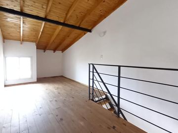 Venta Departamento 4 ambientes con balcón al frente en Quilmes. Se aceptan permutas!