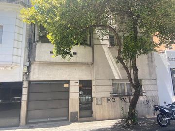 BALCARCE AL 1100 - CASA DE 3 DORMITORIOS EN ROSARIO CENTRO