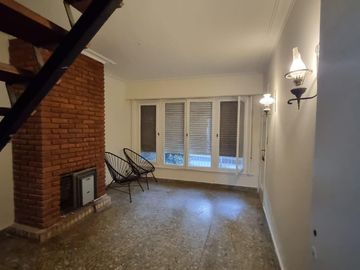 Casa  uso comercial 160m2. San Isidro