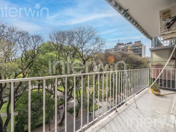 Departamento de 3 ambientes   dependencias de servicio - Flores - VENTA