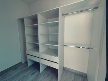 Casa con pileta en San Ramon Pilar del Este