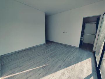 Casa con pileta en San Ramon Pilar del Este