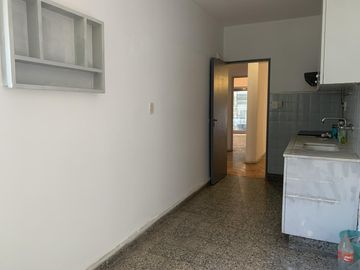 Departamento 3 amplios ambientes apto profesional a sólo 1 cuadra de Cabildo
