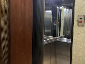 Departamento 3 amplios ambientes apto profesional a sólo 1 cuadra de Cabildo