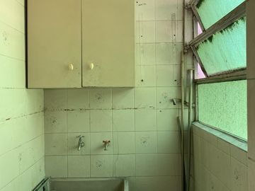 Departamento 3 amplios ambientes apto profesional a sólo 1 cuadra de Cabildo