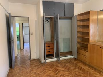 Departamento 3 amplios ambientes apto profesional a sólo 1 cuadra de Cabildo