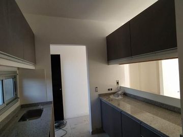 Departamento en venta 3 amb. con Jardin a 3 cuadras de panamericana.