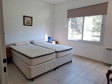 Casa en Venta y/o alquiler en La Primavera,