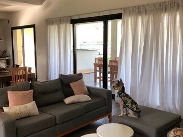 Casa en venta - 3 dormitorios 4 baños - 225mts2 - Coronel Brandsen