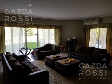 Importante propiedad a la venta en Saint Thomas Norte, doble lote.