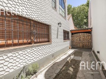 CASA EN VENTA ALEM 400 - LOMAS DE ZAMORA