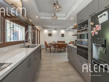 CASA EN VENTA ALEM 400 - LOMAS DE ZAMORA