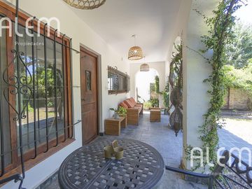 CASA EN VENTA ALEM 400 - LOMAS DE ZAMORA
