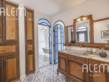 CASA EN VENTA ALEM 400 - LOMAS DE ZAMORA