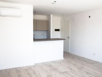 Venta Depto.  3 amb. en duplex de gran categoría en Tigre