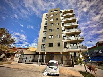 Venta piso de  3  ambientes con cochera a estrenar !