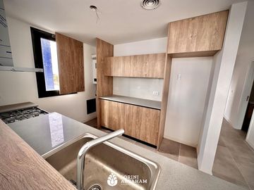 Venta piso de  3  ambientes con cochera a estrenar !