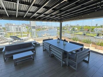 Venta Departamento 2 dormitorios con Terraza y Pileta propia en  Acqua Río