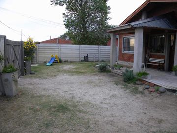 Casa en venta - 6 dormitorios 5 baños - Cochera - 900mts2 - San Bernardo Del Tuyú