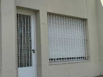 Casa en venta - 2 Dormitorios 1 Baño - Cochera - 200Mts2 - Tolosa