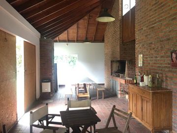 Casa en Venta en 489/14 y Centenario Manuel B Gonnet - Alberto Dacal Propiedades