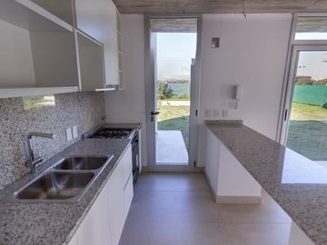 Casa 3 dormitorios en Don Mateo Funes