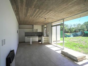 Casa 3 dormitorios en Don Mateo Funes