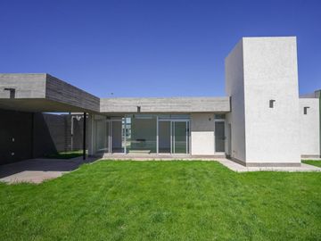 Casa 3 dormitorios en Don Mateo Funes
