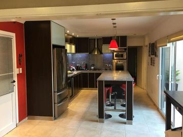 Magnífica Casa  en Venta en Buenos Aires Village  - Bella Vista