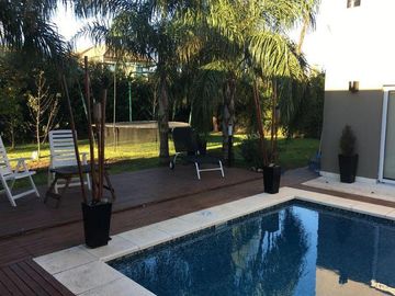 Magnífica Casa  en Venta en Buenos Aires Village  - Bella Vista