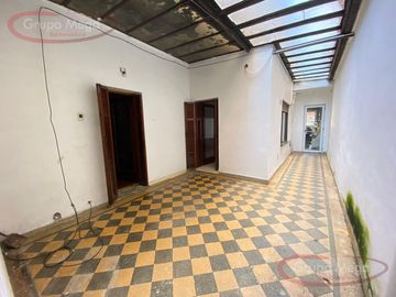 Excelente PH tipo casa con fondo patio y terraza!!