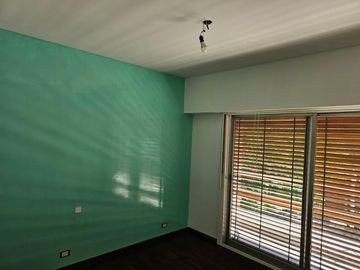 Casa en venta - 5 Dormitorios 6 Baños - Cochera - 401Mts2 - Olivos