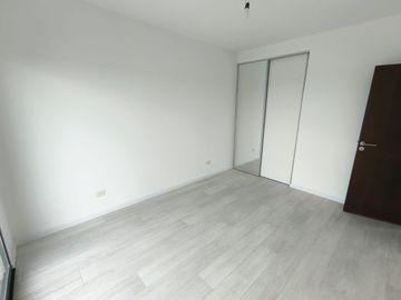 VENTA CASA EL CANTON AL GOLF 5 AMBIENTES
