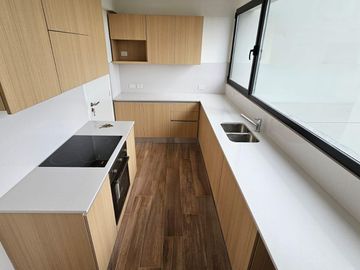 Venta y alquiler de departamento 4 ambientes con dependencia a estrenar en Nordelta