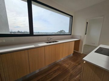Venta y alquiler de departamento 4 ambientes con dependencia a estrenar en Nordelta