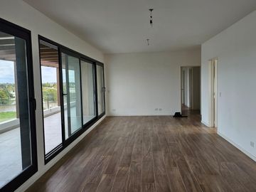 Venta y alquiler de departamento 4 ambientes con dependencia a estrenar en Nordelta