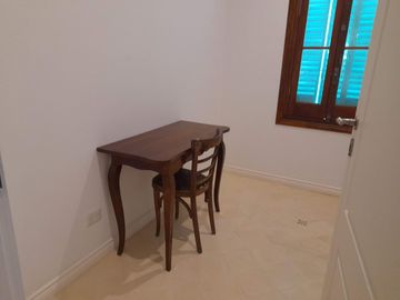 Casa Lista para Disfrutar y Crecer en San Sebastián | Jardín, Pileta, Cochera y Proyecto de 2º Piso
