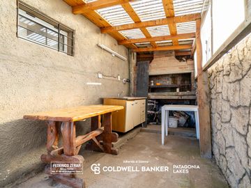 VENTA Casa, 2 habitaciones, centro en San Carlos De Bariloche